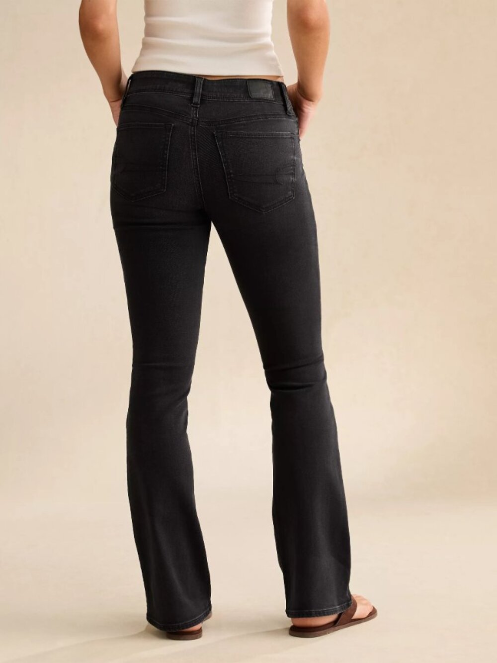 NWT American Eagle Low-Rise Kick Bootcut Jean in Obsidian Black - Picture 2 of 10